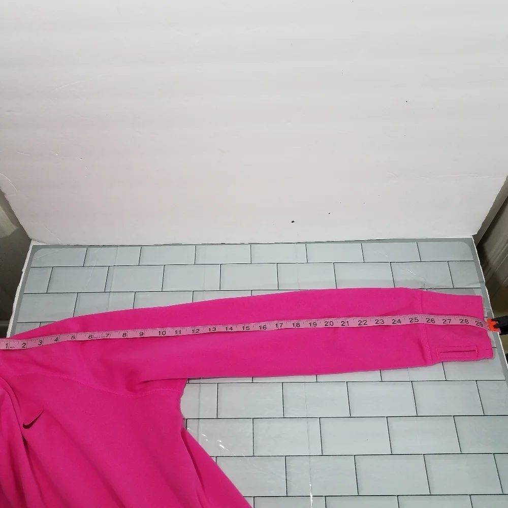 Nike Pink Therma-fit Crew neck XL